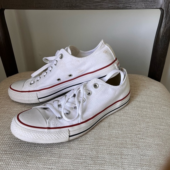 Timeless Low Top White Converse Shoes - Picture 2 of 4